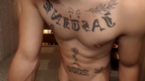 Snapshot of justine_hunk chatting on June 5, 2026, 6:52 am justine_hunk online show from June 5, 2026, 6:52 am