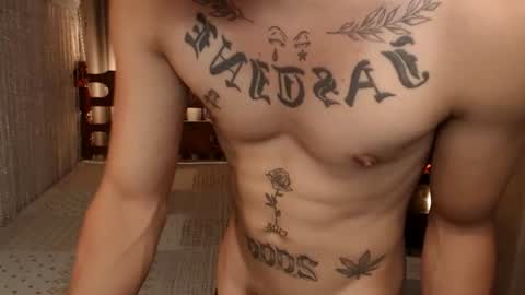 Snapshot of justine_hunk chatting on June 12, 2026, 6:01 am justine_hunk online show from June 12, 2026, 6:01 am