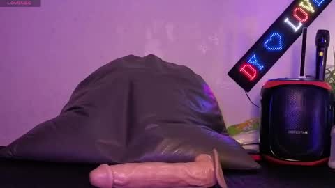 candyanddady online show from May 17, 2026, 3:48 am