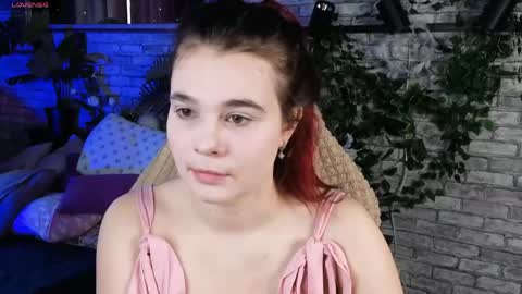 Snapshot of kacey_love chatting on May 7, 2026, 6:19 am Kacey online show from May 7, 2026, 6:19 am