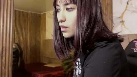  Kairy  online show from May 19, 2026, 3:24 am