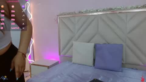 Snapshot of karla_tay1 chatting on May 26, 2026, 11:50 am karla_tay1 online show from May 26, 2026, 11:50 am