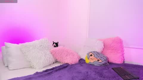 Karlyy  online show from July 7, 2026, 4:15 am