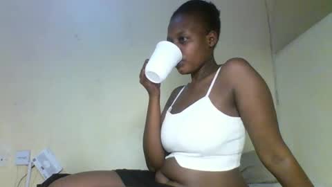 kashy_ online show from June 28, 2026, 2:39 am