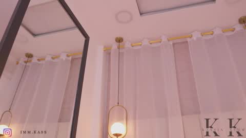Snapshot of kassia_kim chatting on May 1, 2026, 7:13 am Kassia online show from May 1, 2026, 7:13 am