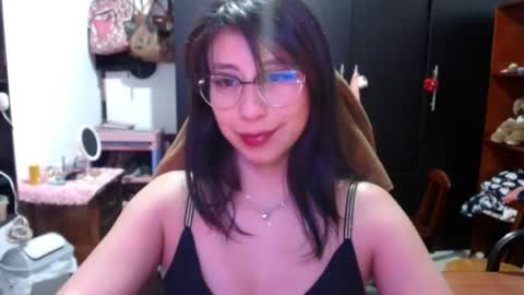 Kateeen18 online show from August 2, 2026, 4:22 am