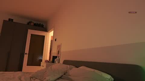 katesee online show from June 24, 2026, 9:14 pm