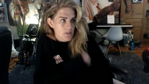 Snapshot of katiecutie_5 chatting on June 26, 2026, 5:12 am Katie online show from June 26, 2026, 5:12 am