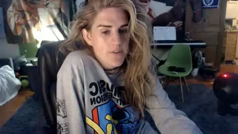 Snapshot of katiecutie_5 chatting on July 17, 2026, 5:03 am Katie online show from July 17, 2026, 5:03 am