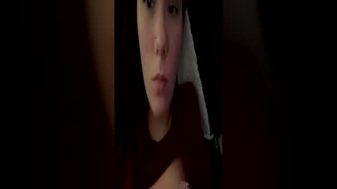 Snapshot of kearianwat chatting on June 18, 2026, 3:05 pm kearianwat online show from June 18, 2026, 3:05 pm