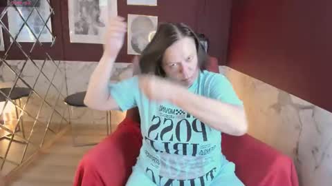 Kelly online show from July 10, 2026, 8:18 am