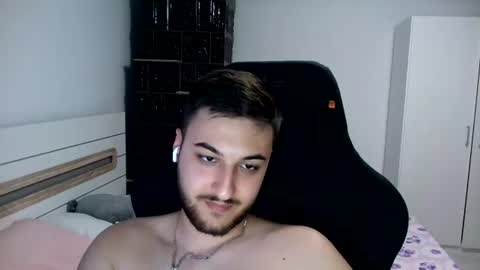 Snapshot of kenan_10 chatting on June 23, 2026, 9:35 pm kenan online show from June 23, 2026, 9:35 pm