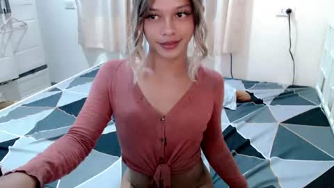 Snapshot of kendra_lunaxx chatting on June 11, 2026, 7:34 pm kendra_lunaxx online show from June 11, 2026, 7:34 pm