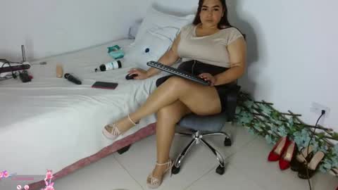 Snapshot of kendra_williams29 chatting on June 6, 2026, 1:21 am kendra online show from June 6, 2026, 1:21 am