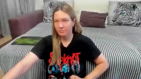 Snapshot of kendra_xx_ chatting on June 21, 2026, 11:40 pm Kendra online show from June 21, 2026, 11:40 pm