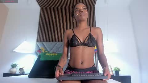 kenndrarose online show from June 29, 2026, 1:22 pm