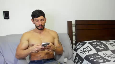 kevin_malone22 online show from May 19, 2026, 12:05 am