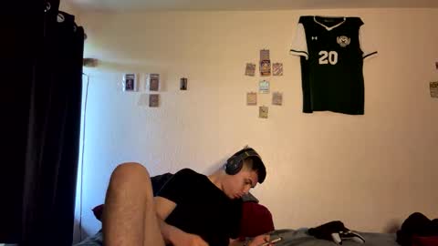 Snapshot of kevinderon1 chatting on May 25, 2026, 11:55 pm kevinderon1 online show from May 25, 2026, 11:55 pm