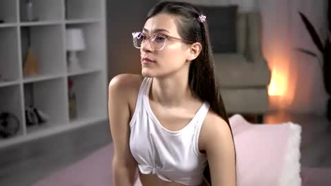 KlaraValez online show from June 29, 2026, 6:41 am