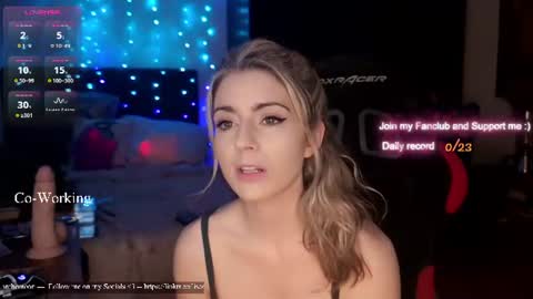 Wolfs Girl online show from July 6, 2026, 7:49 pm