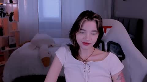 kimm wong online show from June 12, 2026, 3:49 am