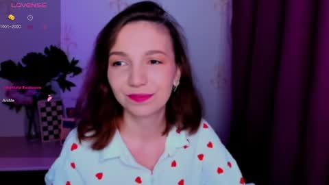 Snapshot of kindhazelhere_ chatting on June 23, 2026, 6:33 am Hazel online show from June 23, 2026, 6:33 am