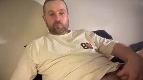 kingsizetease online show from June 19, 2026, 10:19 am