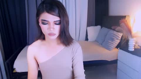 kiora_greyson online show from June 13, 2026, 5:05 am