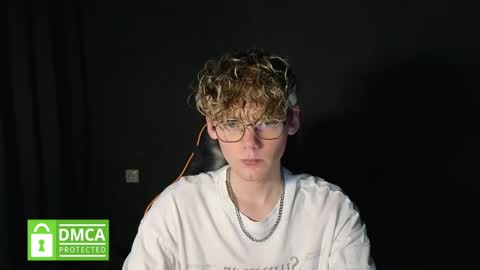 Snapshot of kirill_20_cm chatting on April 28, 2026, 2:49 am Kirill and Andrey online show from April 28, 2026, 2:49 am