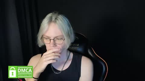 Snapshot of kirill_20_cm chatting on May 31, 2026, 6:20 pm Kirill and Andrey online show from May 31, 2026, 6:20 pm