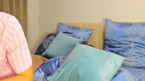 Snapshot of kirraa_ chatting on July 24, 2026, 7:12 pm Kira online show from July 24, 2026, 7:12 pm