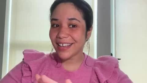 Snapshot of kissandcurrency chatting on May 12, 2026, 7:33 pm Kiss Currency online show from May 12, 2026, 7:33 pm