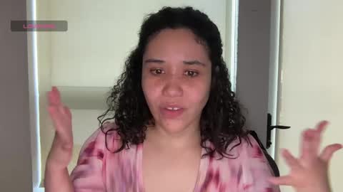 Snapshot of kissandcurrency chatting on May 20, 2026, 7:53 pm Kiss Currency online show from May 20, 2026, 7:53 pm