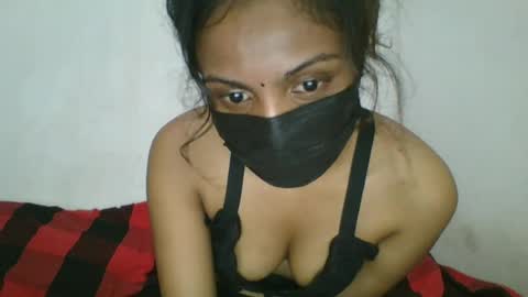 kissy_doll1 online show from June 17, 2026, 7:04 pm