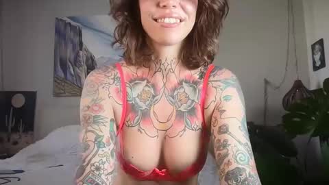 kittjones33 online show from May 11, 2026, 5:10 pm