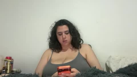 kitty3202 online show from June 11, 2026, 2:33 am