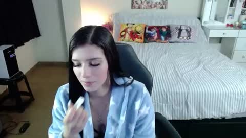 Snapshot of kittykat18x chatting on July 11, 2026, 2:47 am Isabel online show from July 11, 2026, 2:47 am