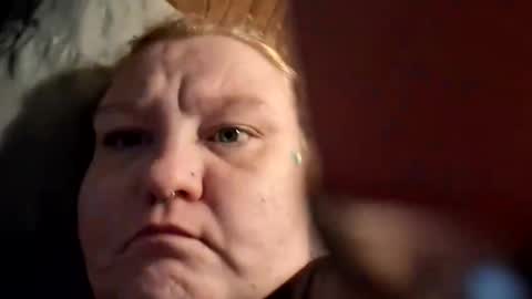 kmarie1196 online show from May 13, 2026, 10:34 am