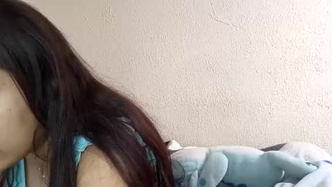 Konny and Laila online show from May 3, 2026, 4:24 pm