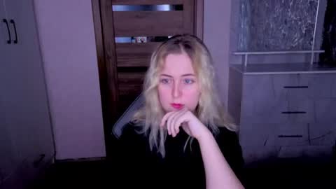 Kristy online show from June 21, 2026, 9:06 pm