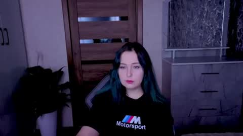Kristy online show from July 5, 2026, 9:33 pm