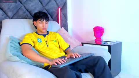 Kroy Wave  Muscle Tattoos Latino online show from July 20, 2026, 5:00 am