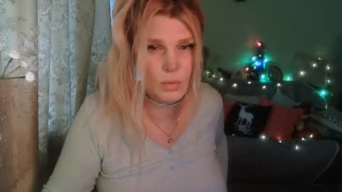Annika  MTF ts post -op online show from December 18, 2024, 10:30 am
