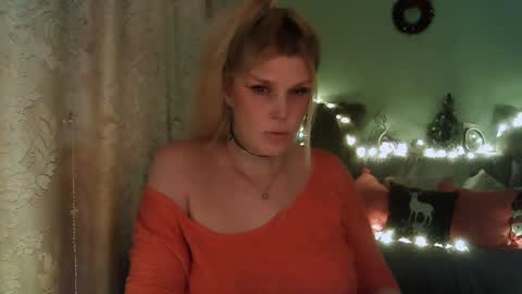 Annika  MTF ts post -op online show from January 8, 2025, 10:59 am