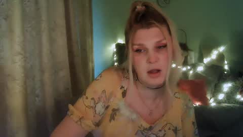 Annika  MTF ts post -op online show from February 1, 2025, 11:21 am
