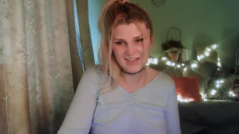 Annika  MTF ts post -op online show from February 3, 2025, 11:09 am