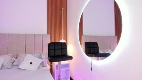 Snapshot of kylie_sofi chatting on May 7, 2026, 1:05 pm kloe sofia online show from May 7, 2026, 1:05 pm