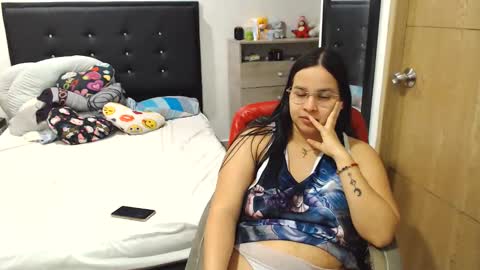 Snapshot of kylie_switch chatting on June 11, 2026, 12:32 am Instagram Kylie switch followme buy lovense here online show from June 11, 2026, 12:32 am