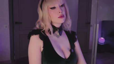 Kate online show from May 13, 2026, 1:08 pm