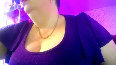 Snapshot of lady_gloria chatting on July 7, 2026, 5:32 am Lady Gloria online show from July 7, 2026, 5:32 am